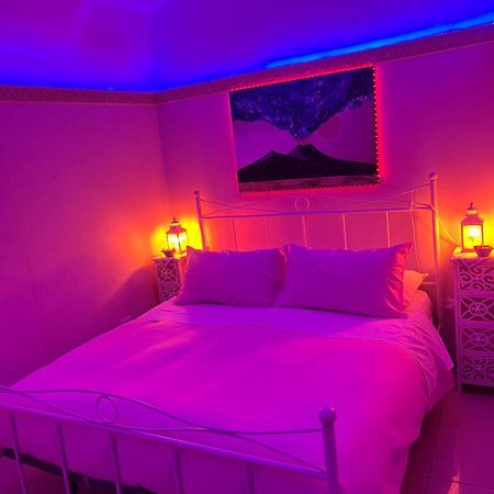 O' Sole Mio Apartment Наполи Екстериор снимка