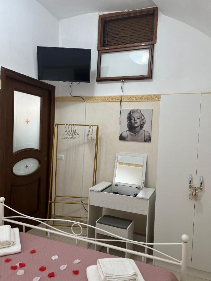 O' Sole Mio Apartment Наполи Екстериор снимка